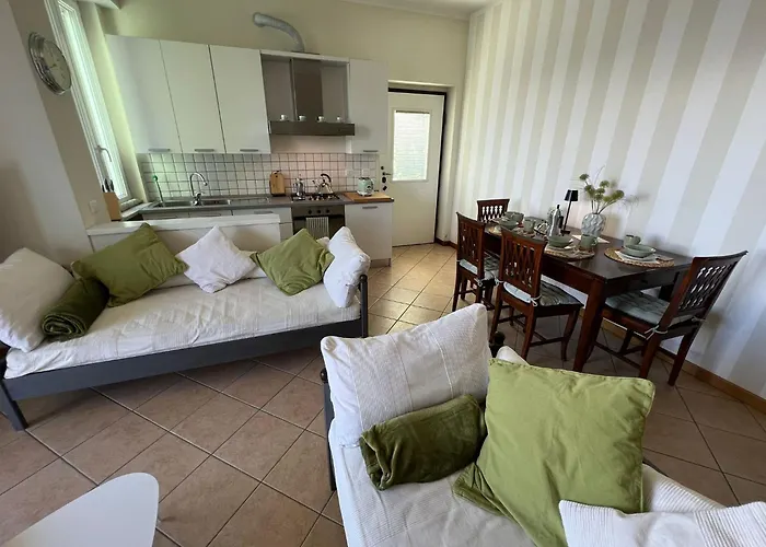 Miralago * 斯特雷萨